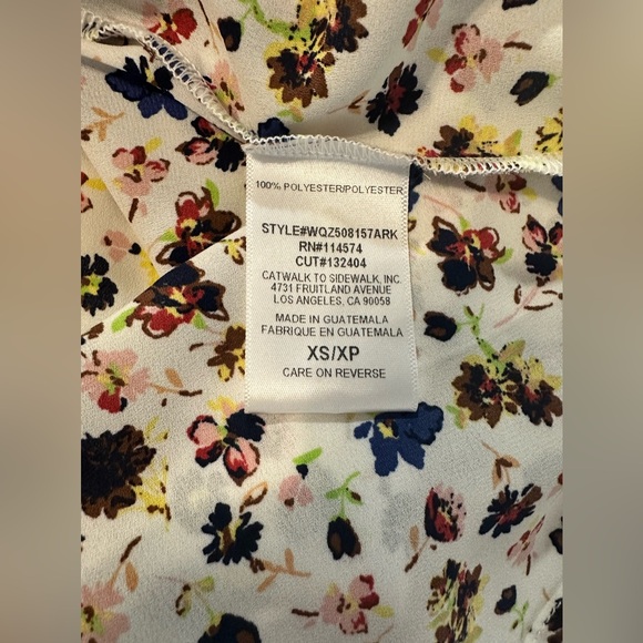 PLEIONE White Floral Print Surplice Blouse Roll Tab Sleeve Hi Low Sz XS/XP - Picture 10 of 11